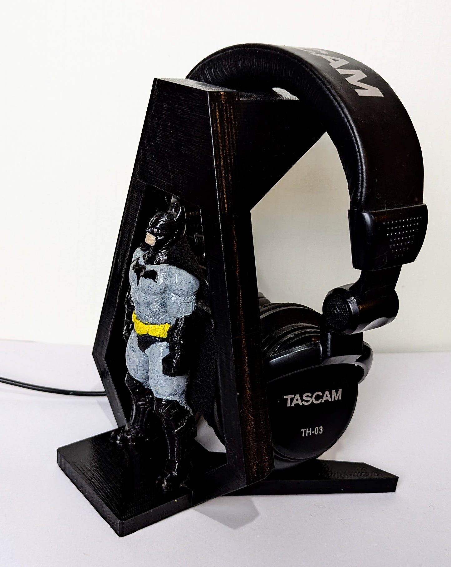 Headphone stand
